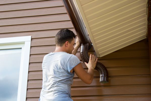 Cost of Porch Gutter Repair in Mobile