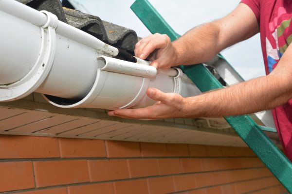 Cost of Large Gutter Repair in Mobile